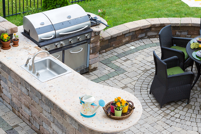 Outdoor kitchen remodeling